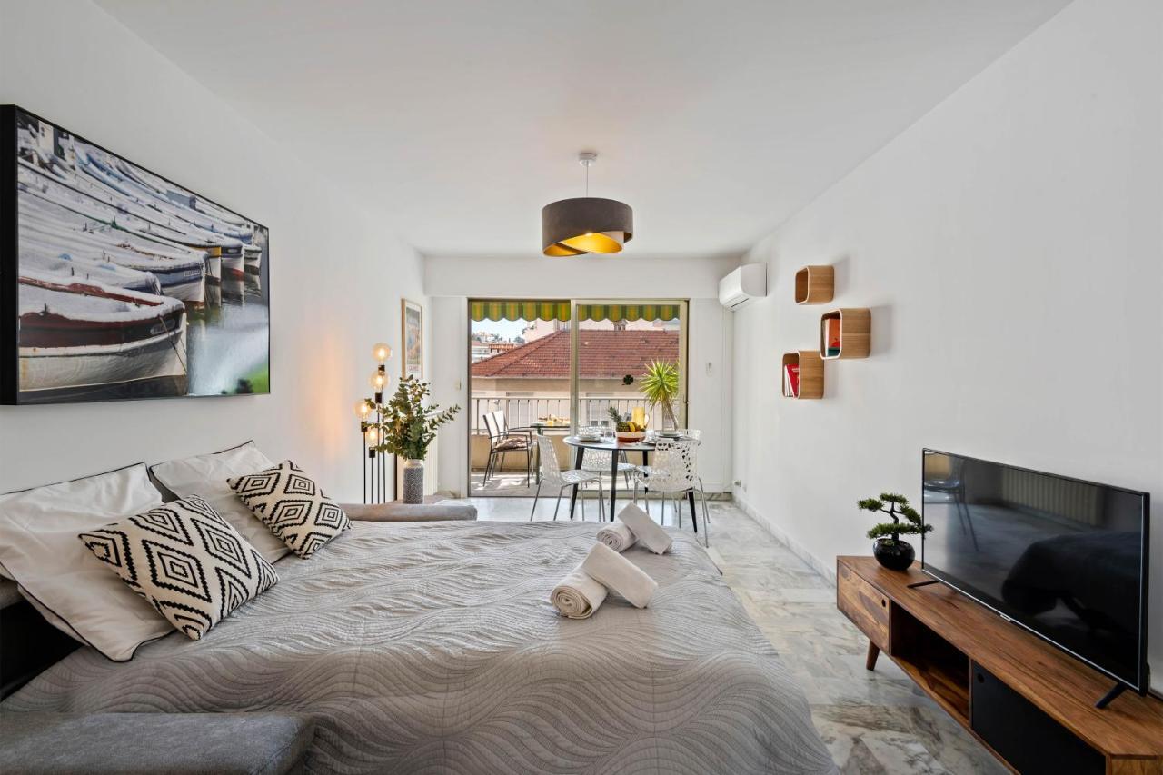 Majestic Apartment Канны Экстерьер фото